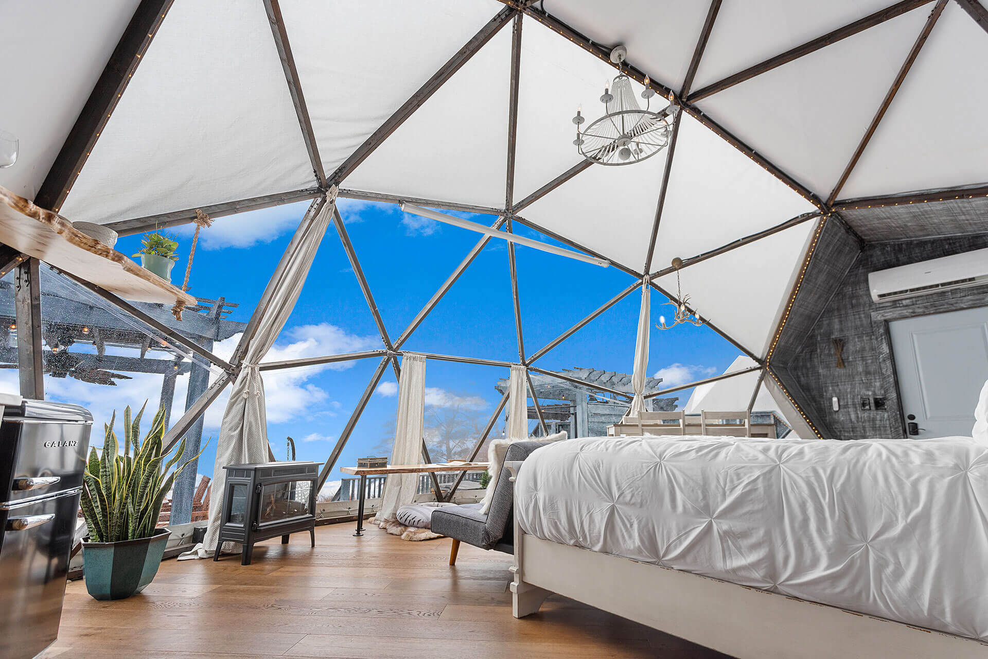 LUXE Dome